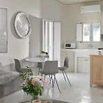Altura Residences By K&k Apartamento *