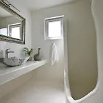 Altura Residences By K&k Apartamento Éxo Goniá