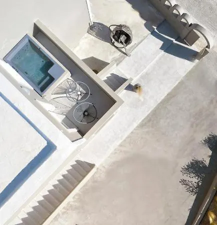 Altura Residences With Outdoor Hot Tubs By K&k