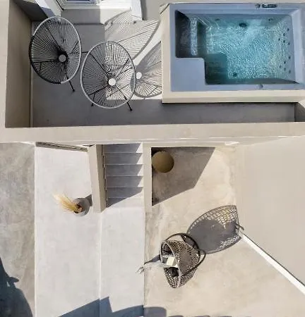 Altura Residences With Outdoor Hot Tubs By K&k Apartment *