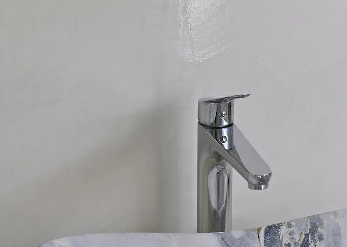 Altura Residences With Outdoor Hot Tubs By K&k *