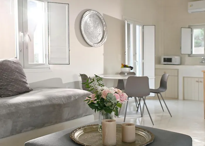 Altura Residences With Outdoor Hot Tubs By K&k Éxo Goniá