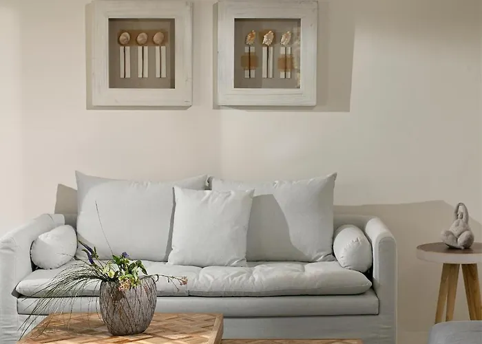 Altura Residences With Outdoor Hot Tubs By K&k *