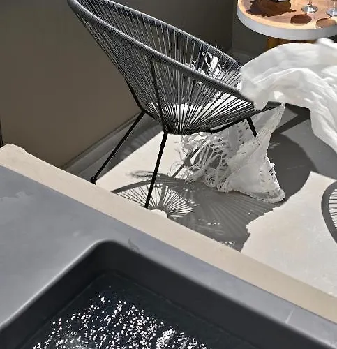 Daire Altura Residences With Outdoor Hot Tubs By K&k Éxo Goniá